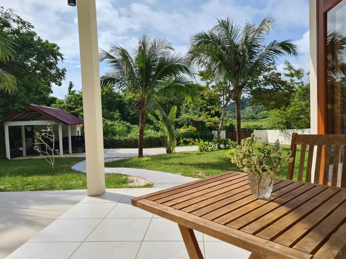 Villa Meranti - Spacious Private Pool Villa Pantai Cenang  Luaran gambar