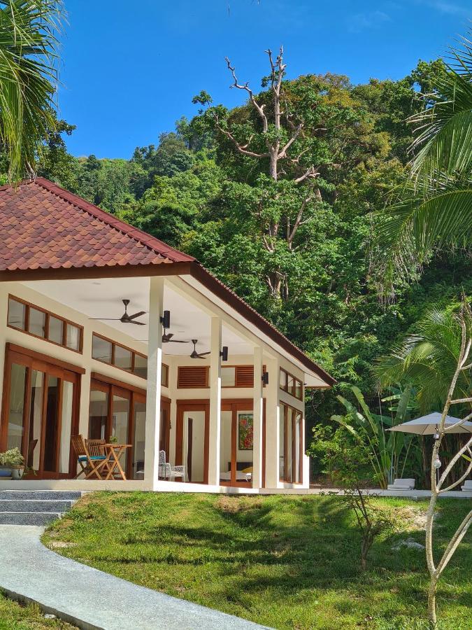 Villa Meranti - Spacious Private Pool Villa Pantai Cenang  Luaran gambar