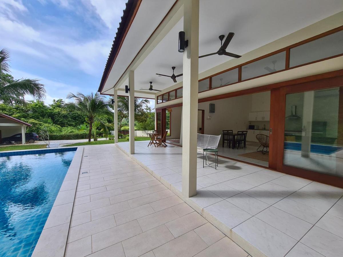 Villa Meranti - Spacious Private Pool Villa Pantai Cenang  Luaran gambar