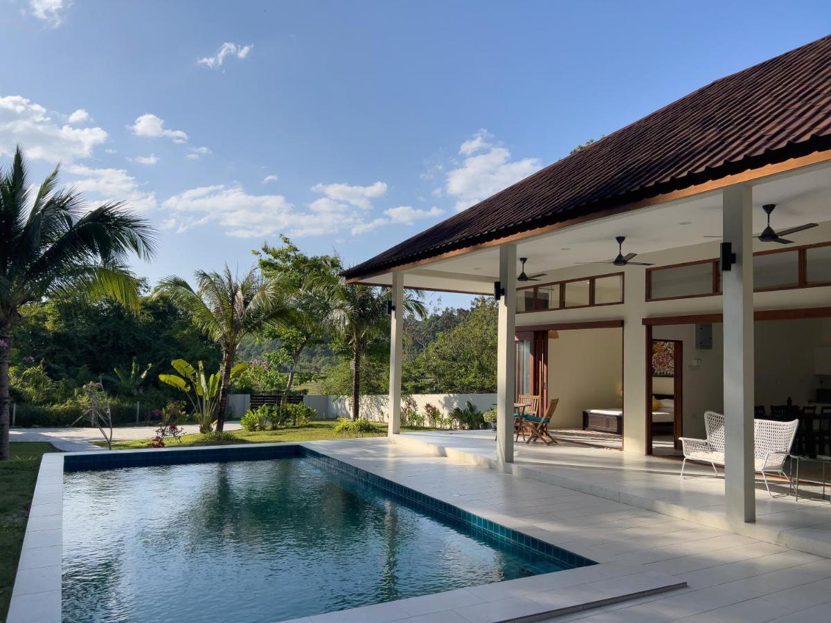 Villa Meranti - Spacious Private Pool Villa Pantai Cenang  Luaran gambar
