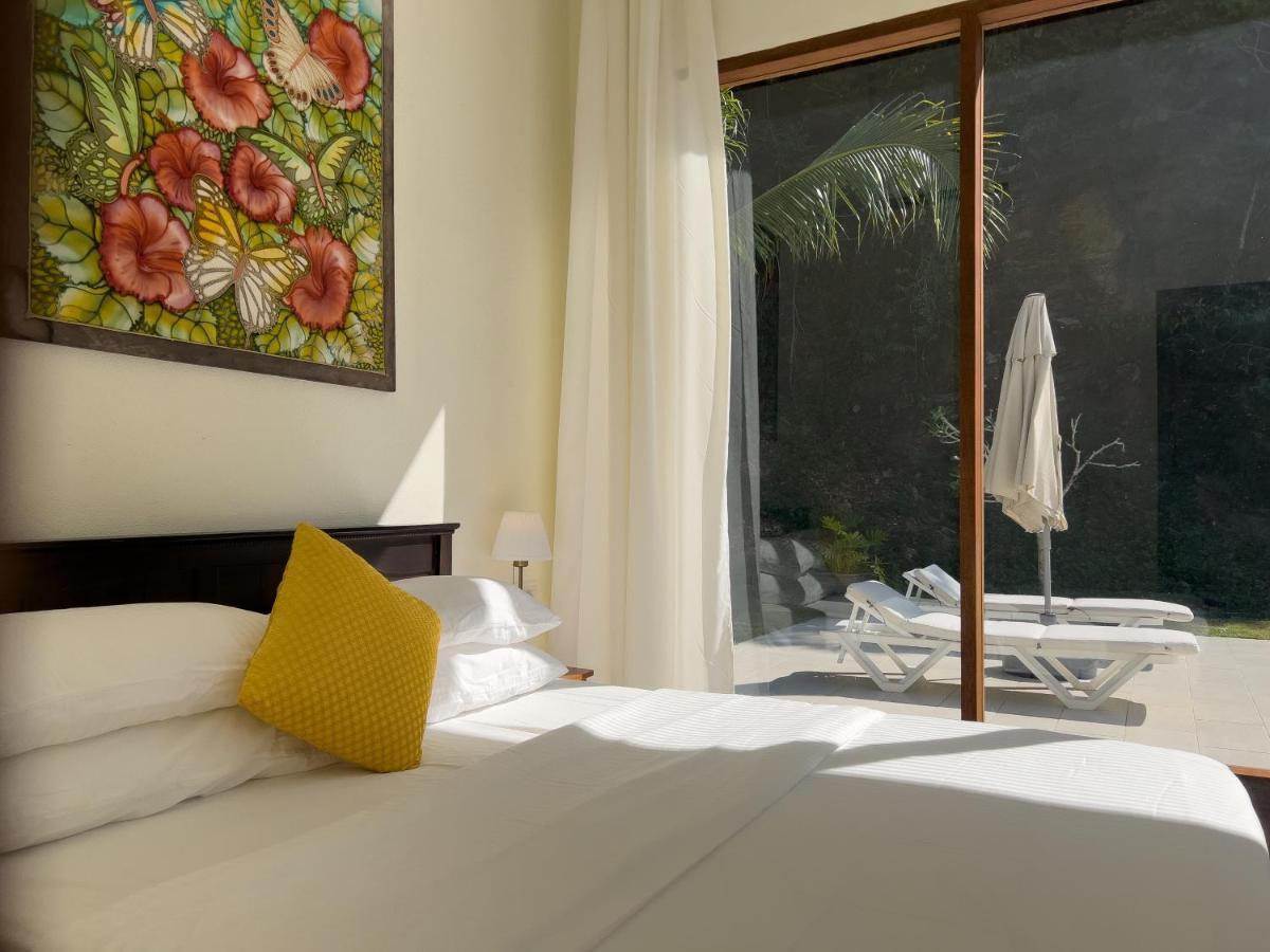 Villa Meranti - Spacious Private Pool Villa Pantai Cenang  Luaran gambar