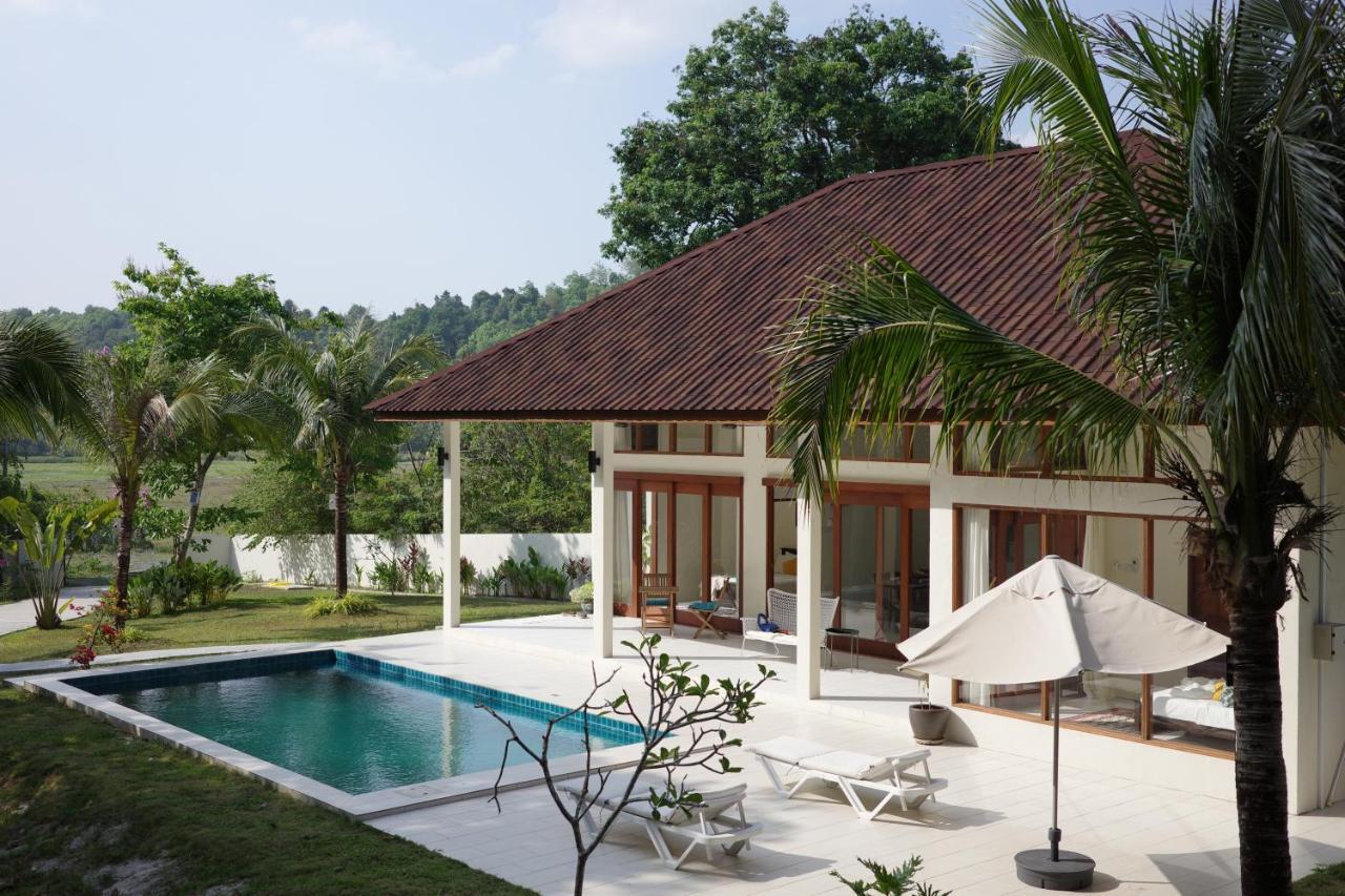 Villa Meranti - Spacious Private Pool Villa Pantai Cenang  Luaran gambar